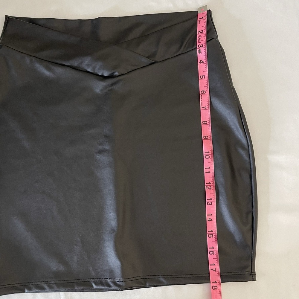 Windsor Mini Skirt Womens Large L Faux Leather Black Stretch - Picture 6 of 9
